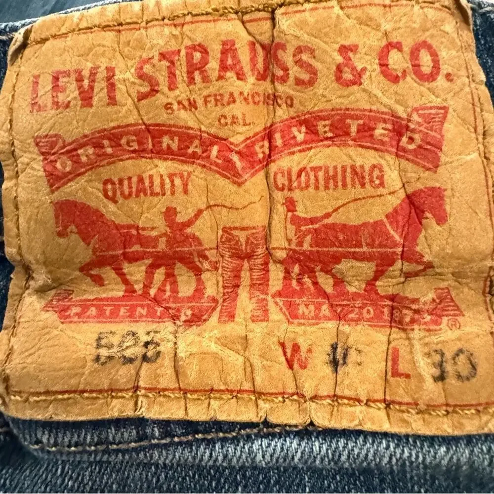 Levis excellent material